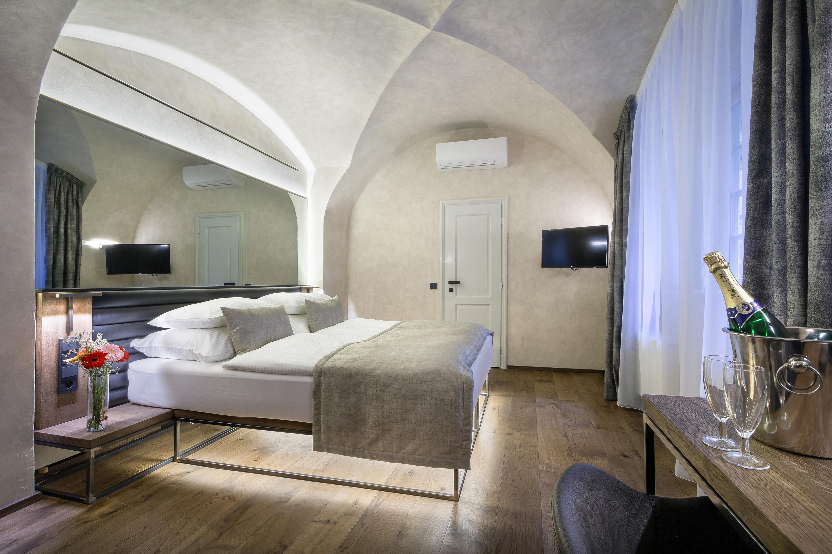 Hotel Waldstein Прага Екстериор снимка