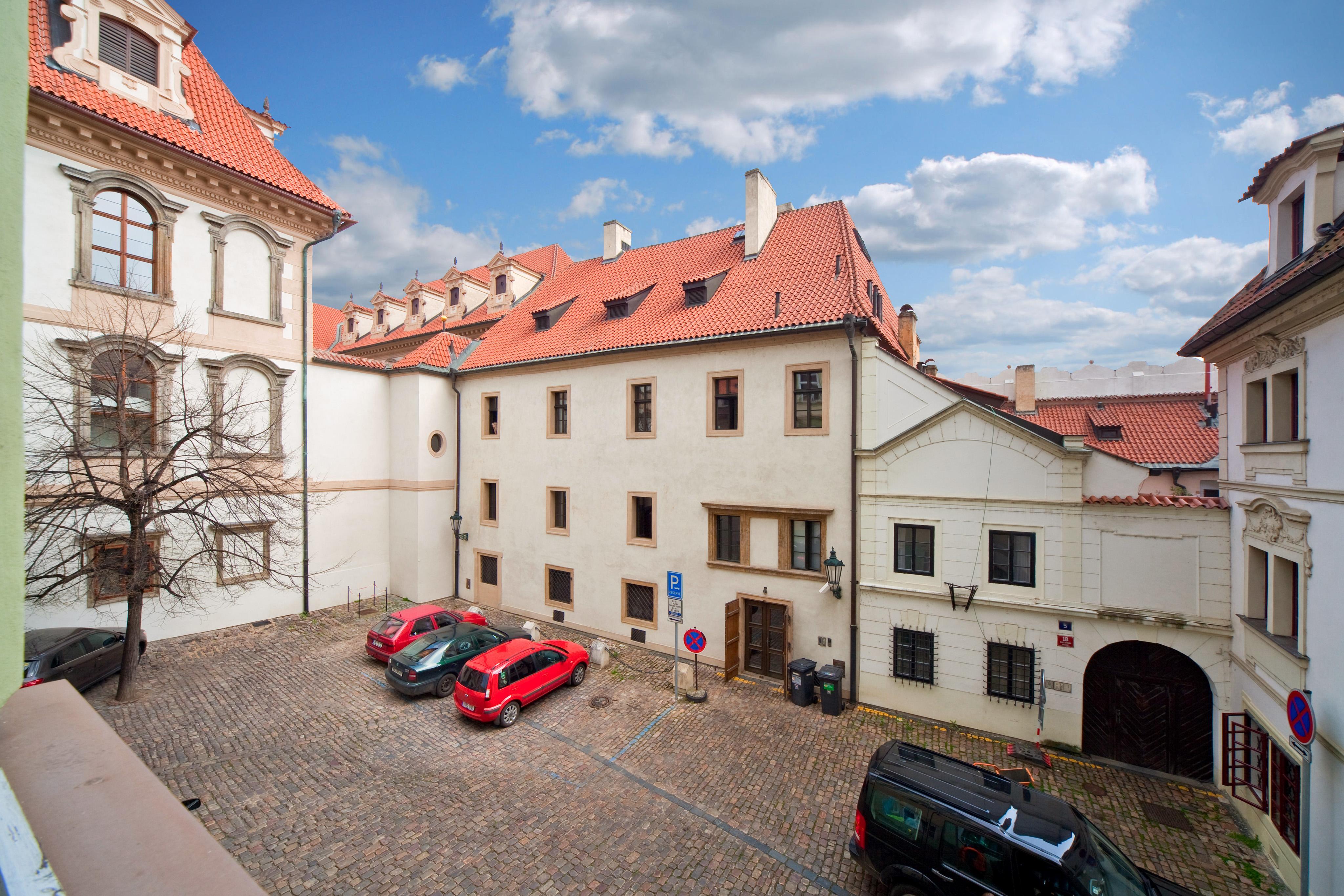 Hotel Waldstein Прага Екстериор снимка